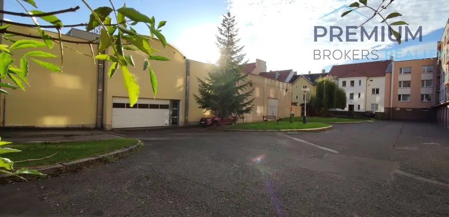Pronájem garážového stání 25 m², Žatec