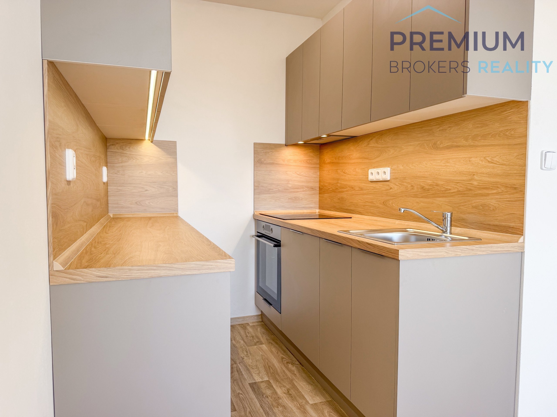 Prodej bytu 2+kk 40 m², Litoměřice - Pokratice